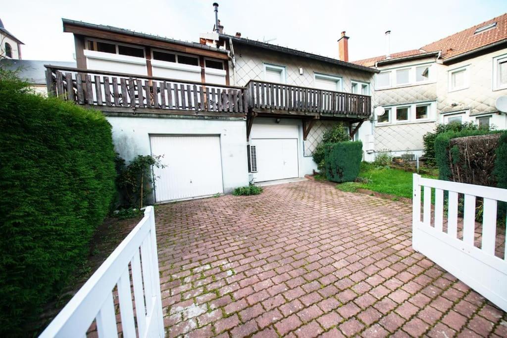 La Coquette ! Maison Au Coeur De La Bresse Avec Veranda Barbecue Garage Baby-Foot Et Barre De Son Exterior foto